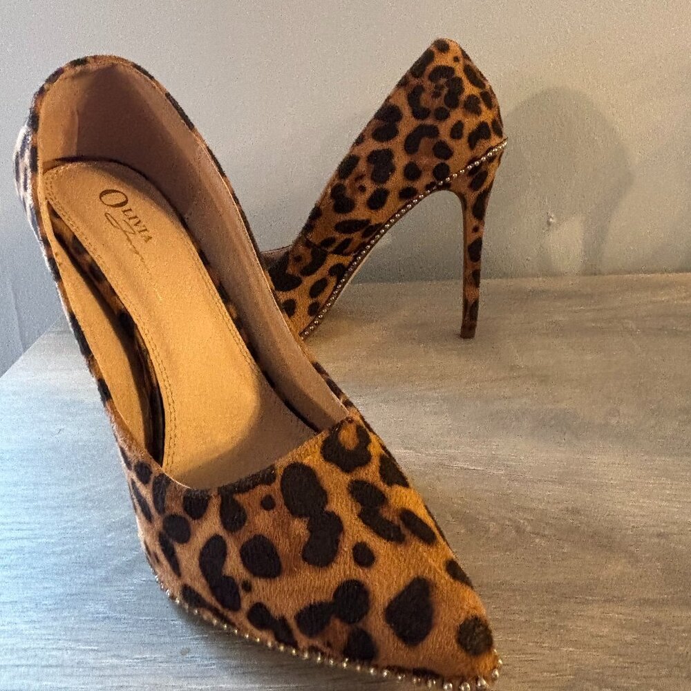 Size 8.5 Cheetah Print Olivia Jaymes Heels